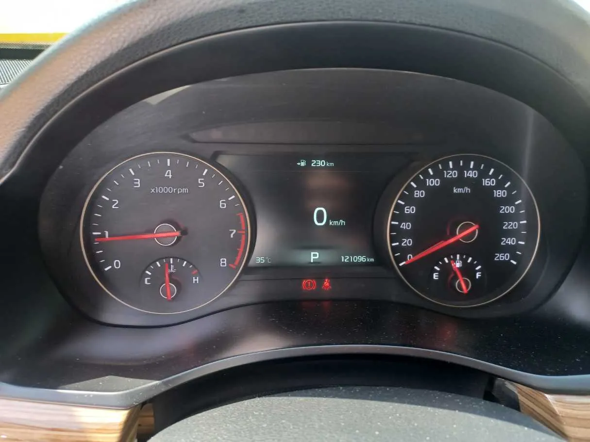 Car image 20