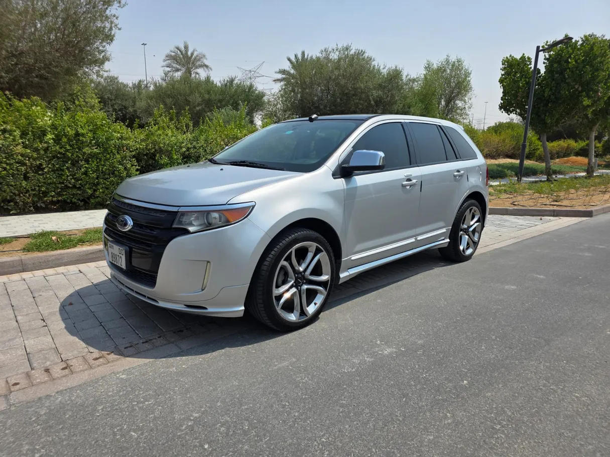 Car image 2
