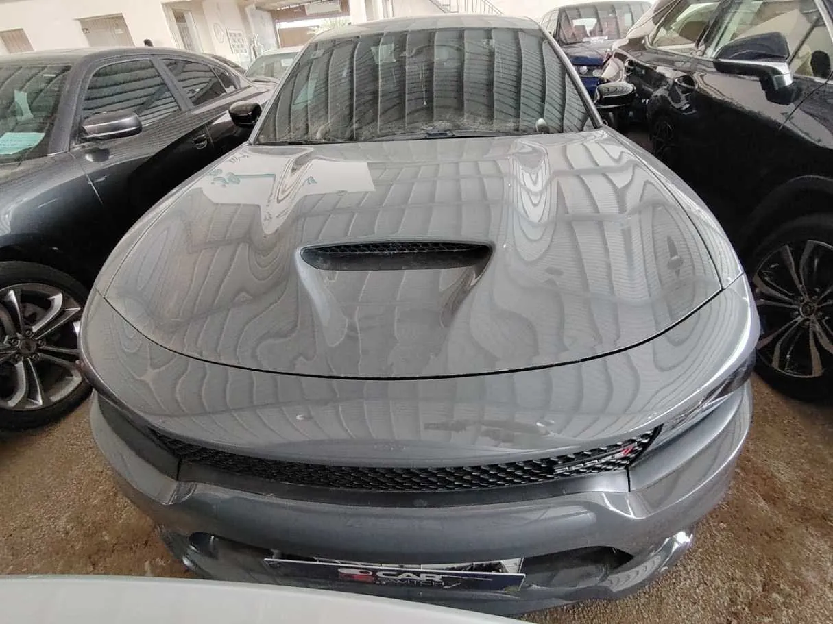 Car image 2