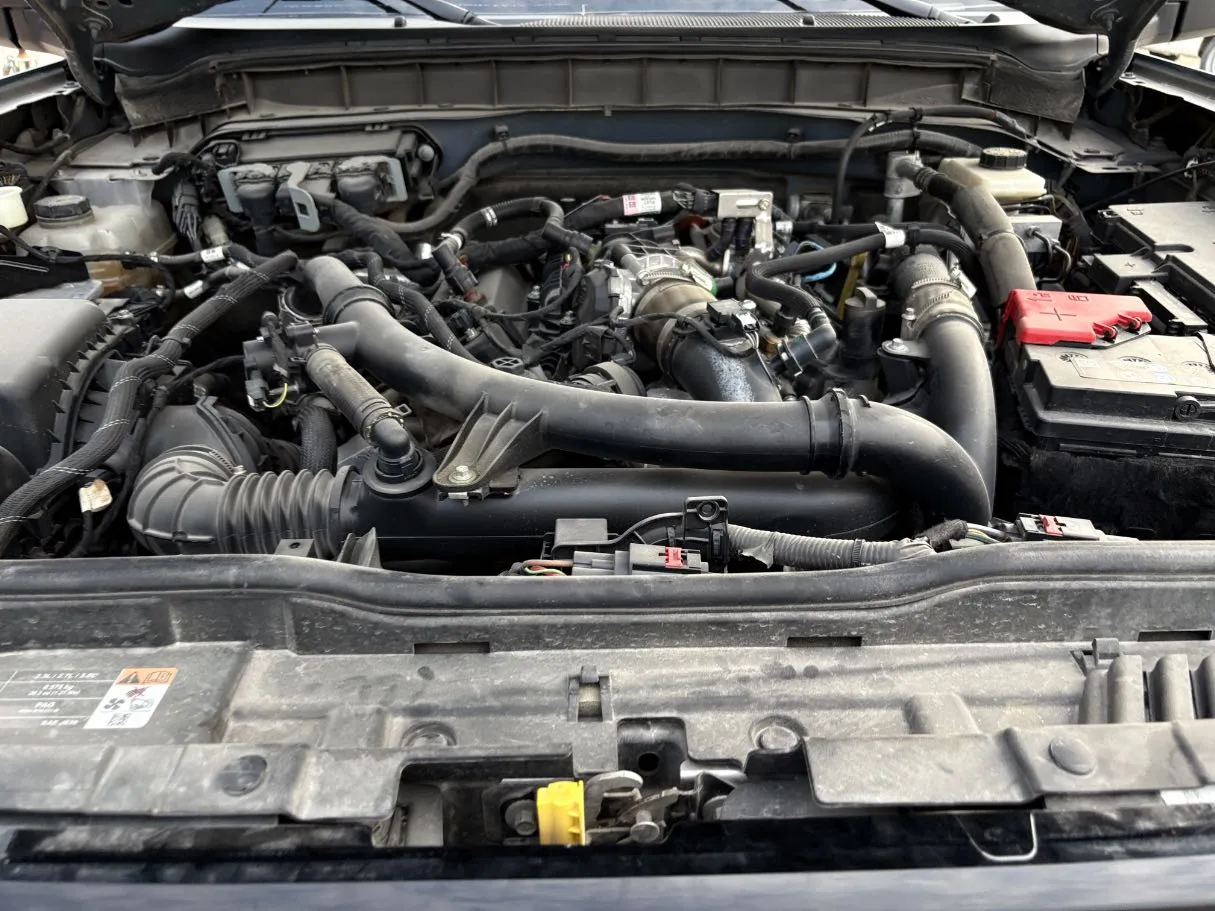 Car image 27