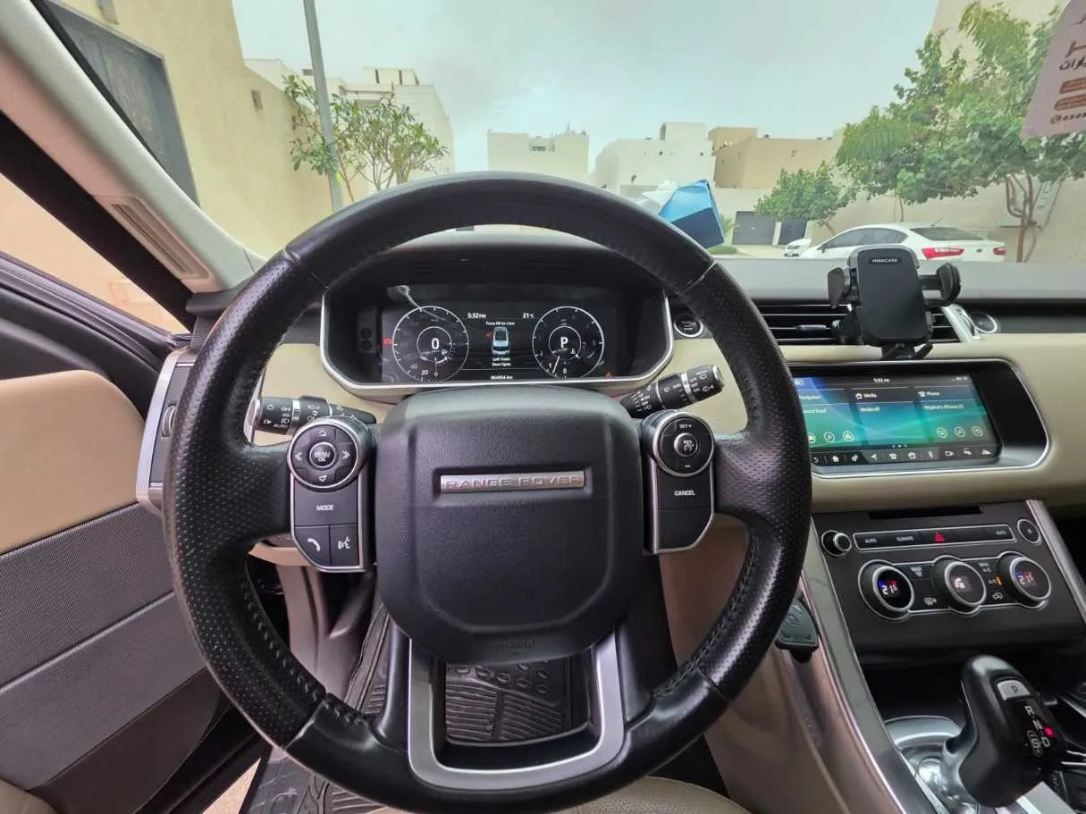 Car image 29