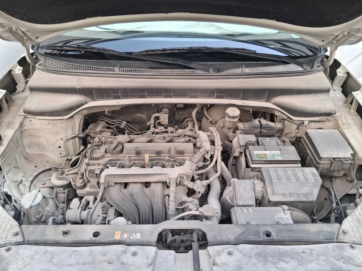 Car image 21