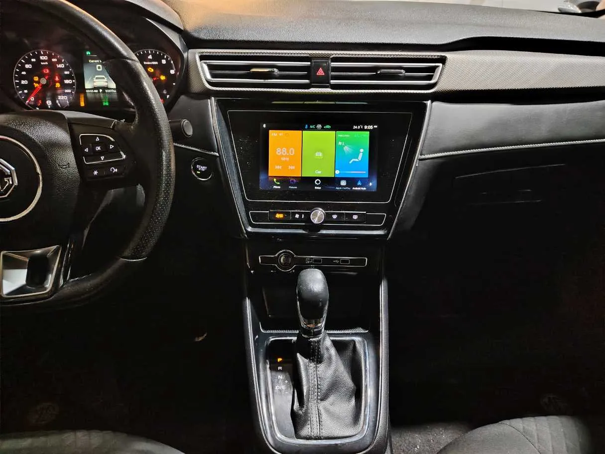 Car image 21