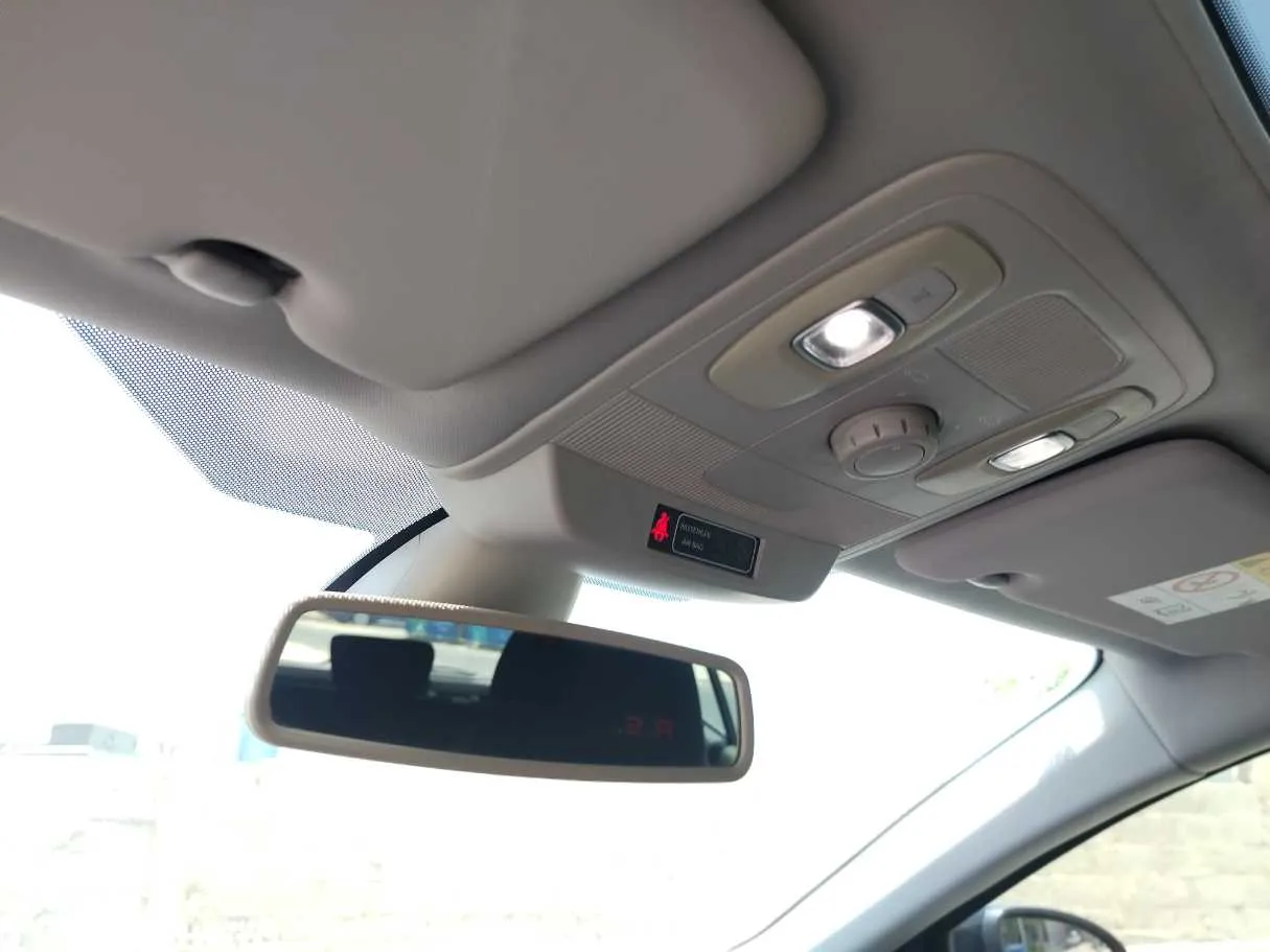 Car image 31