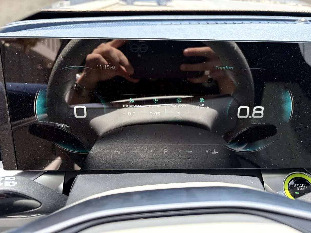 Car image 23