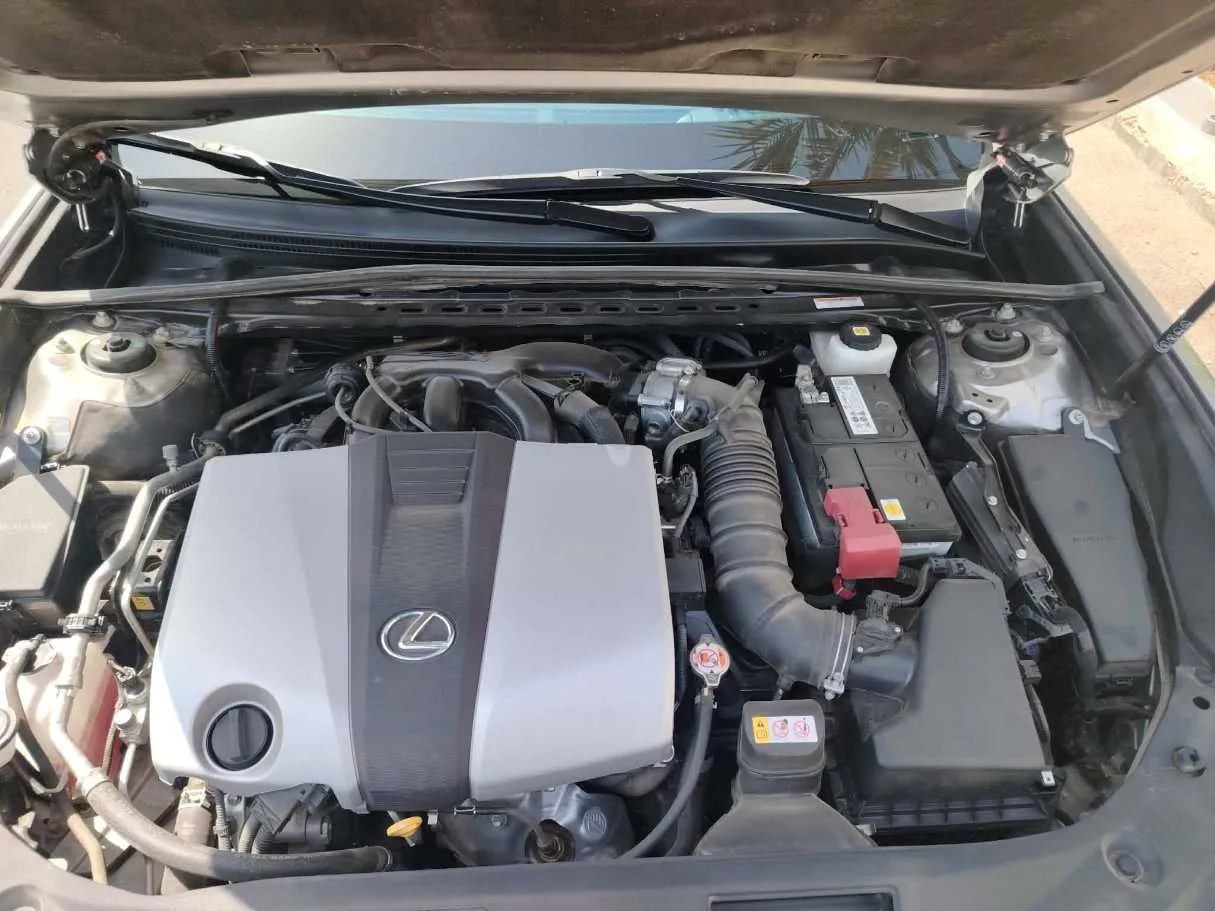 Car image 46