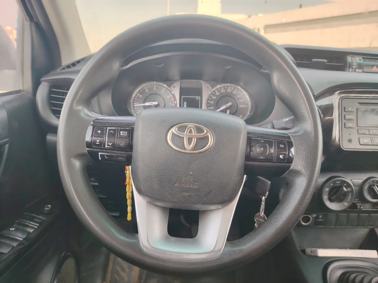 Car image 21