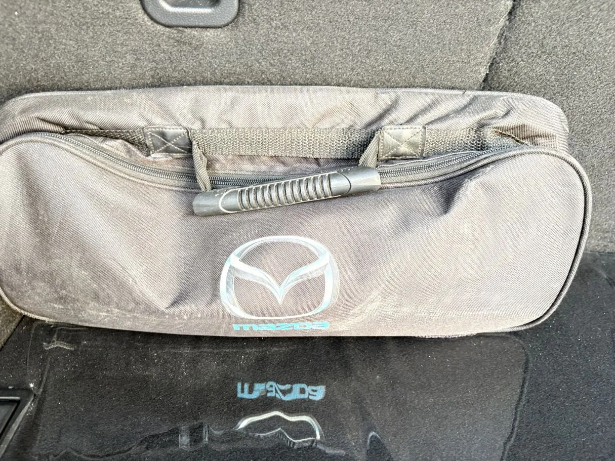 Car image 29