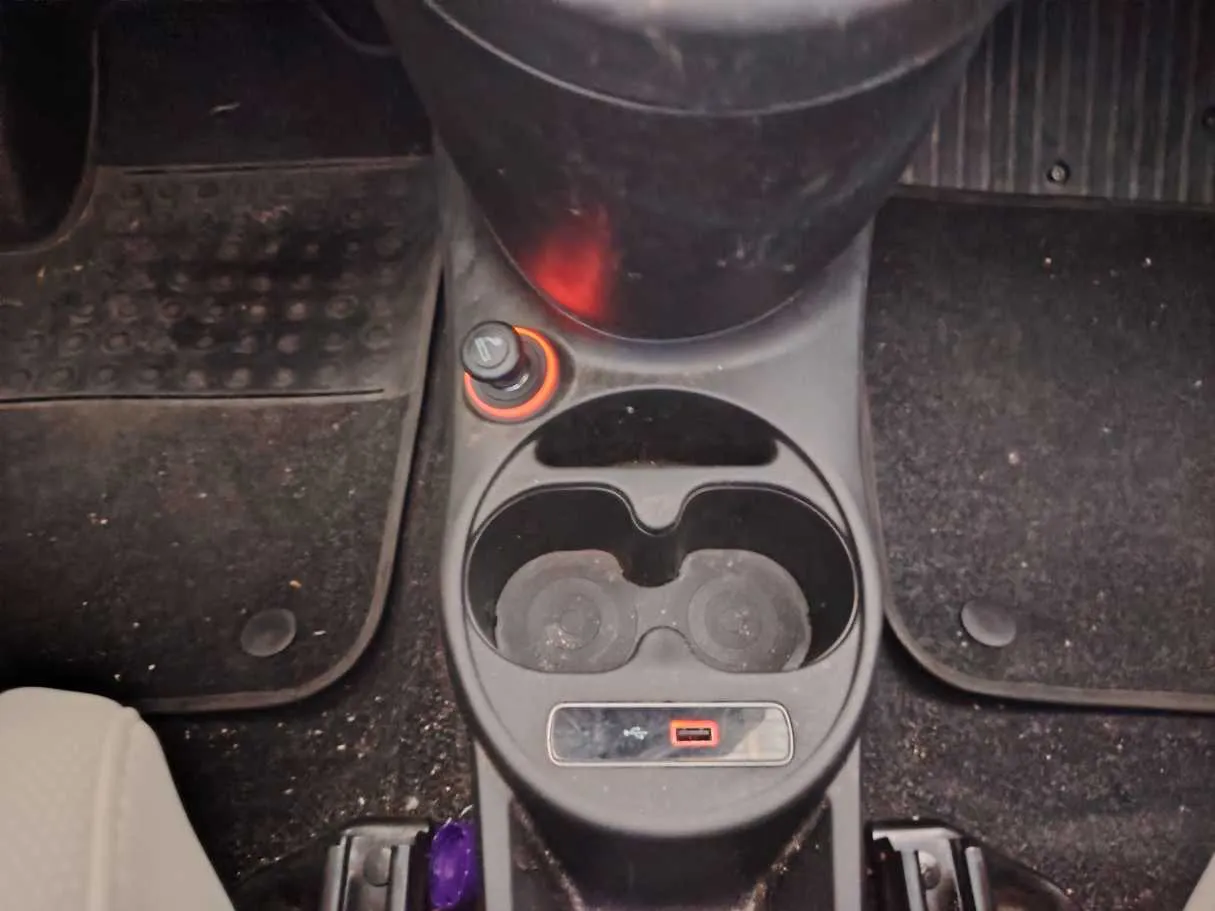 Car image 22