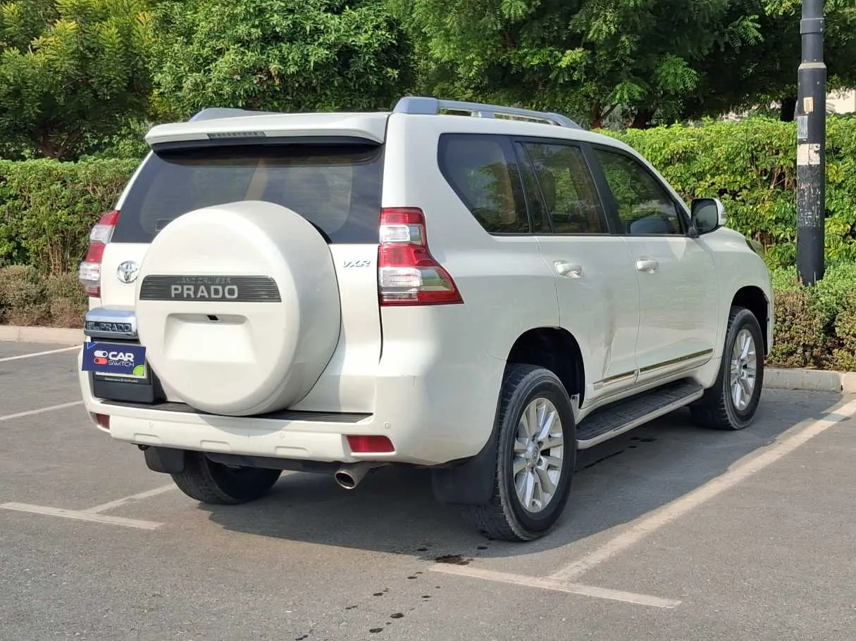 Car image 5
