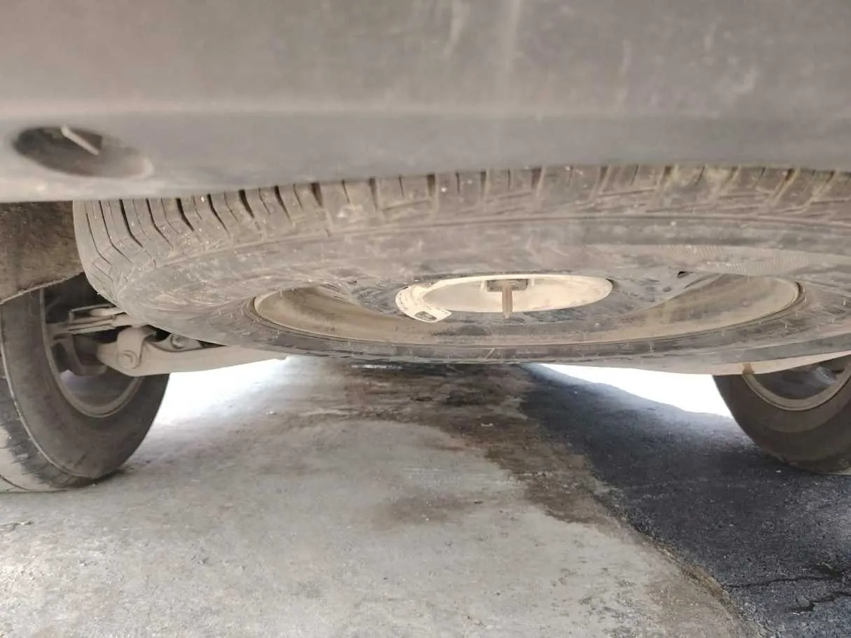 Car image 46