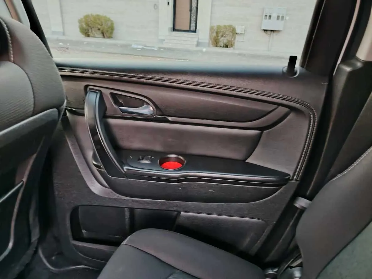 Car image 39