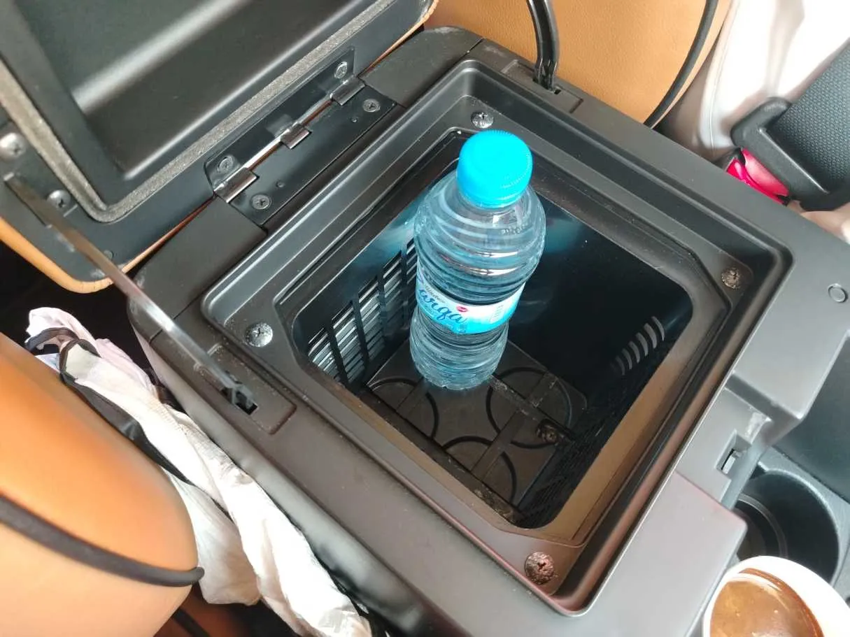 Car image 44