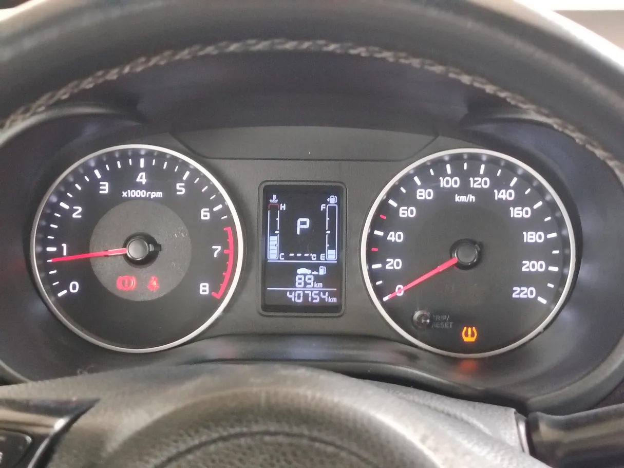 Car image 25