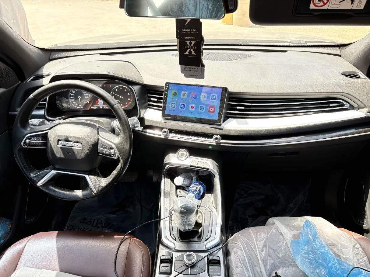Car image 18