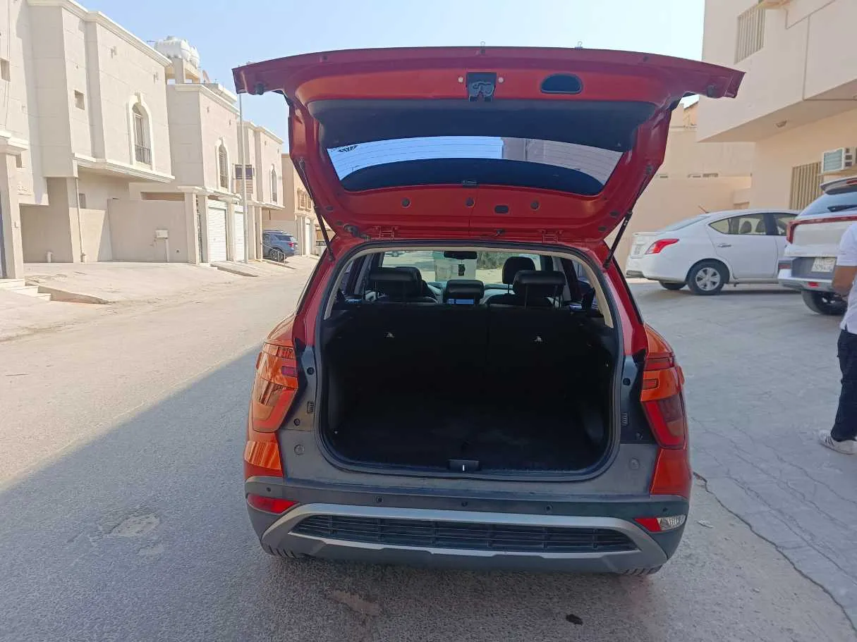 Car image 28