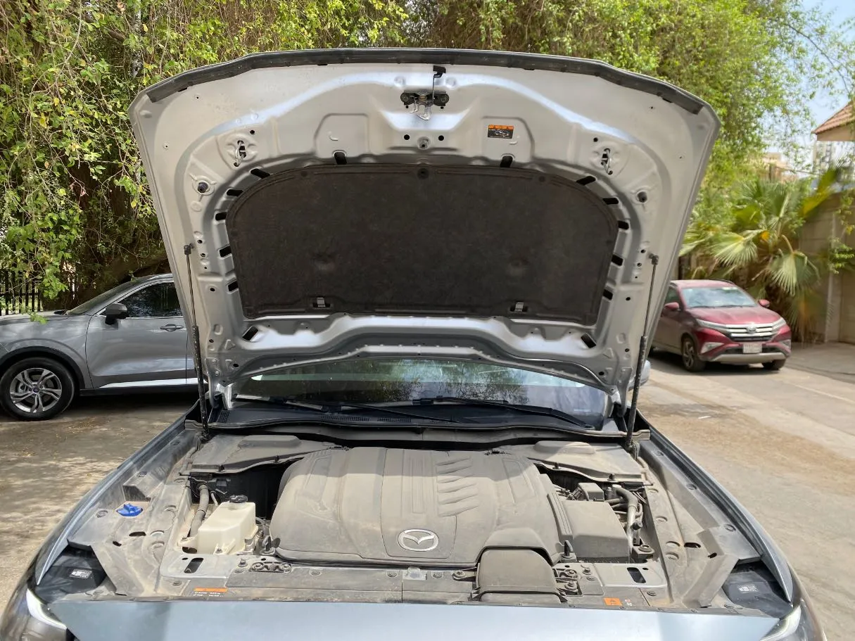Car image 27