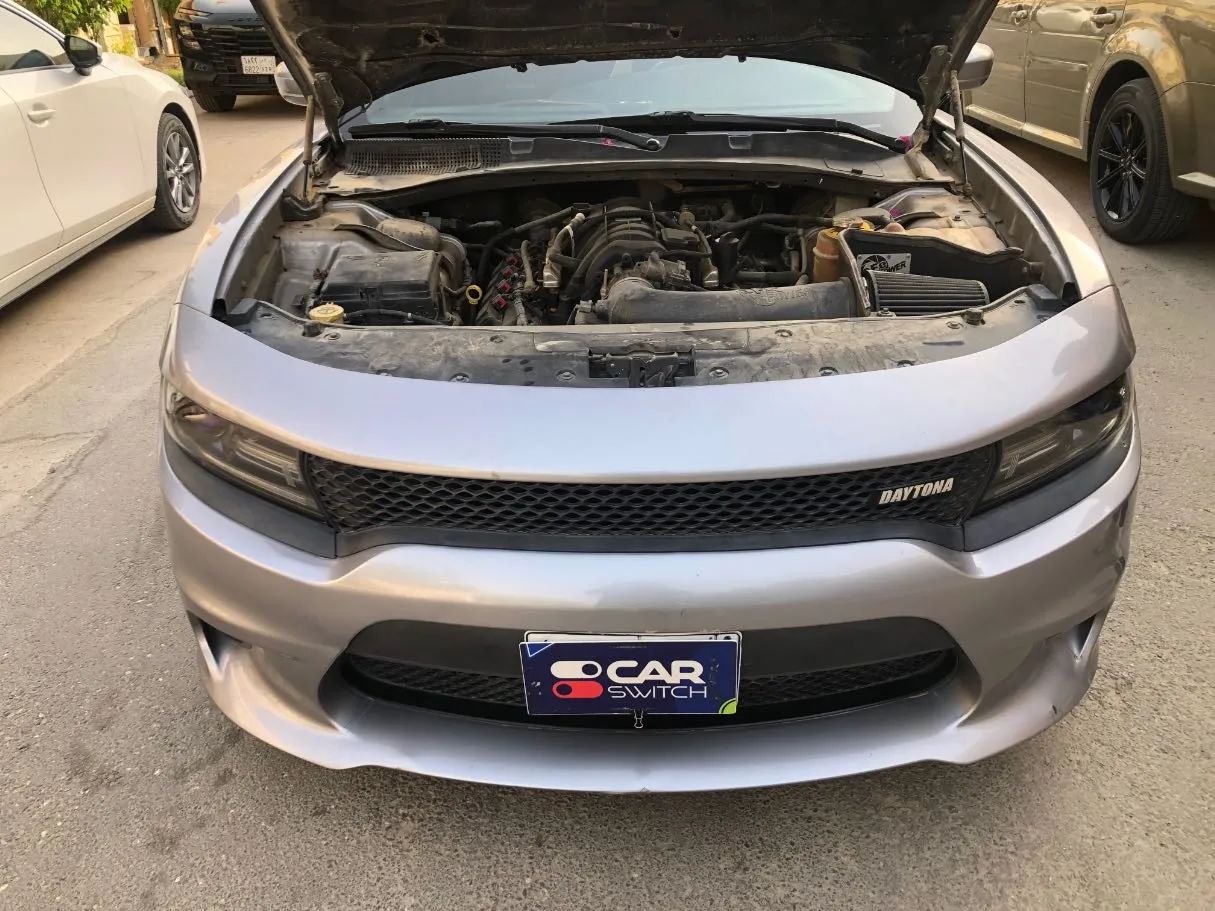 Car image 24