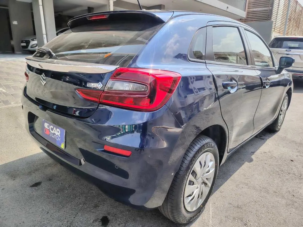 Car image 5