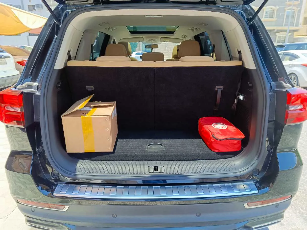 Car image 32