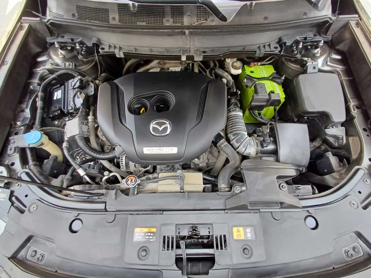 Car image 21