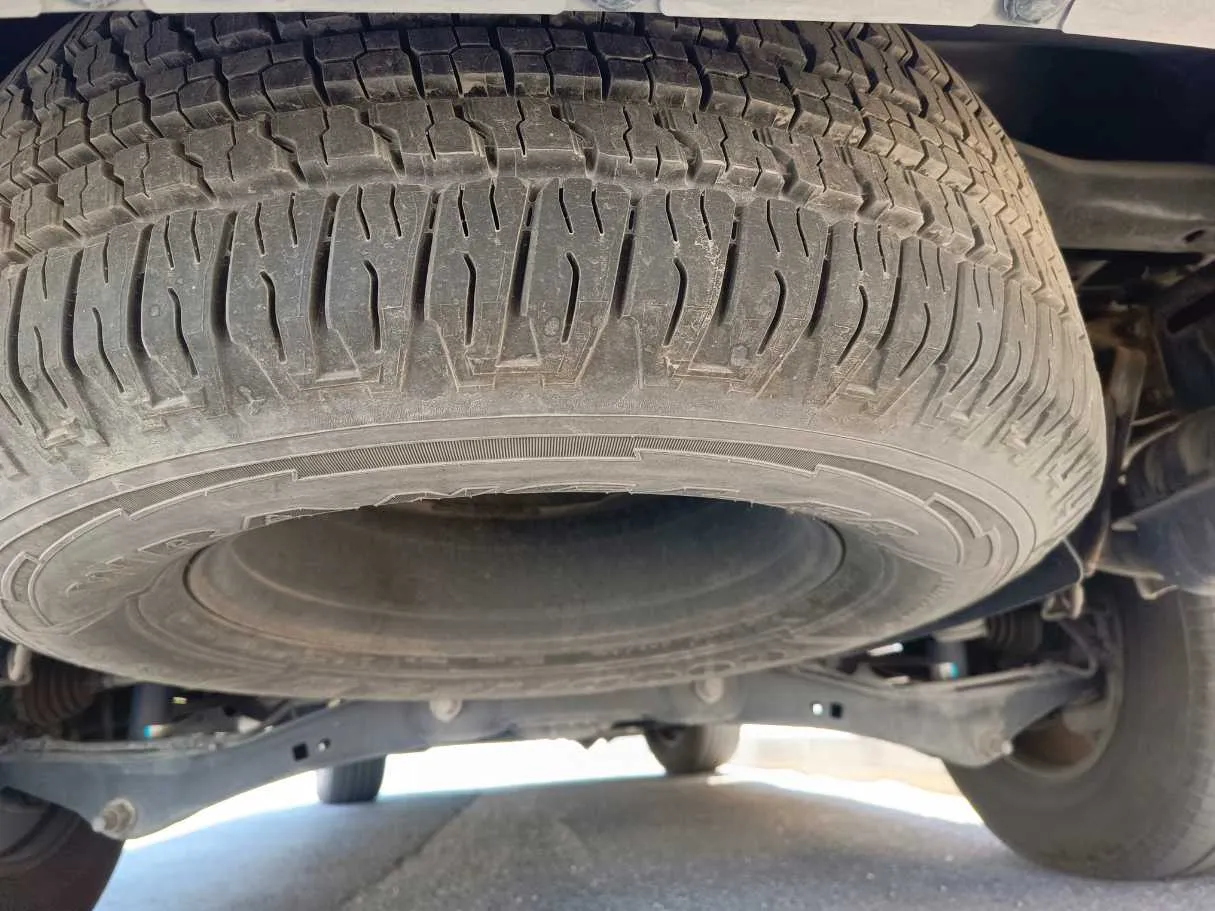 Car image 37