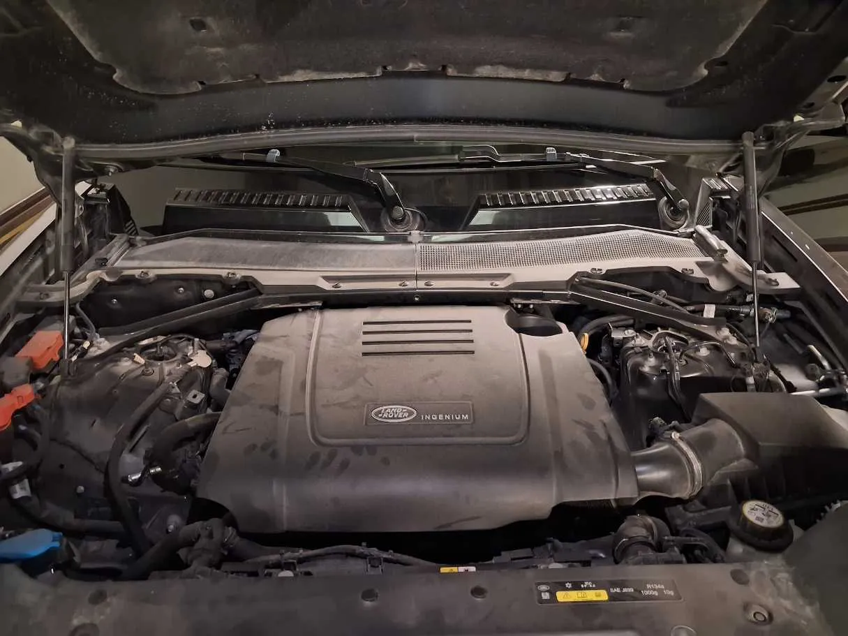 Car image 20