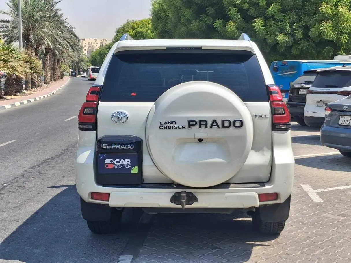 Car image 6
