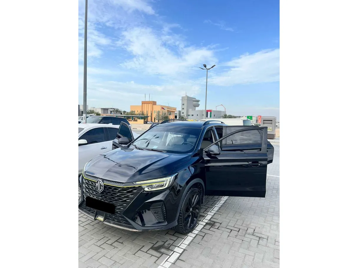 Car image 8