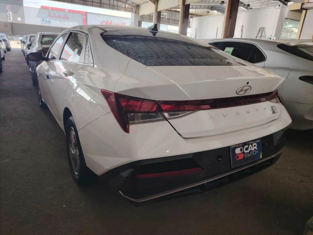 Car image 7