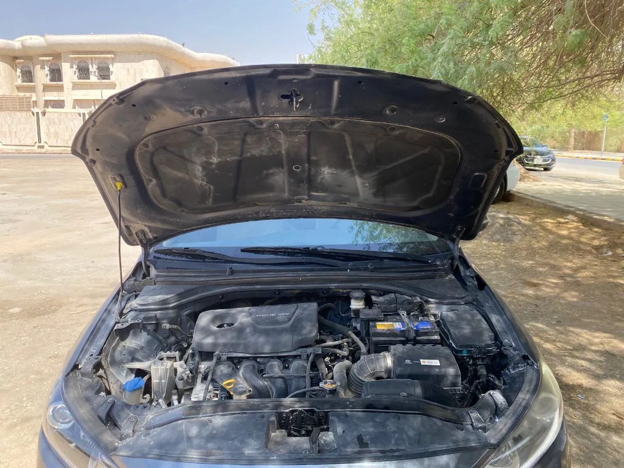 Car image 21