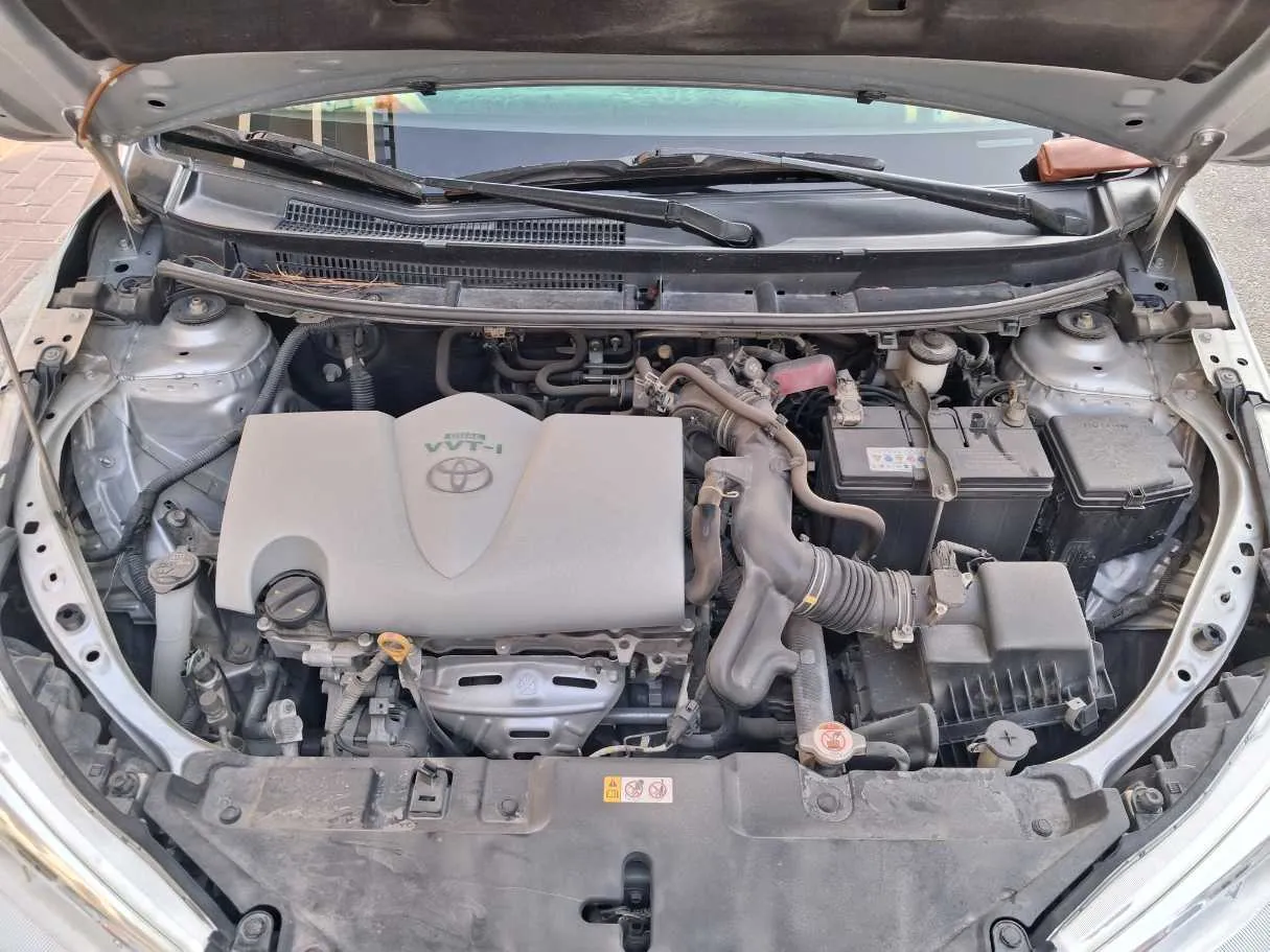 Car image 21