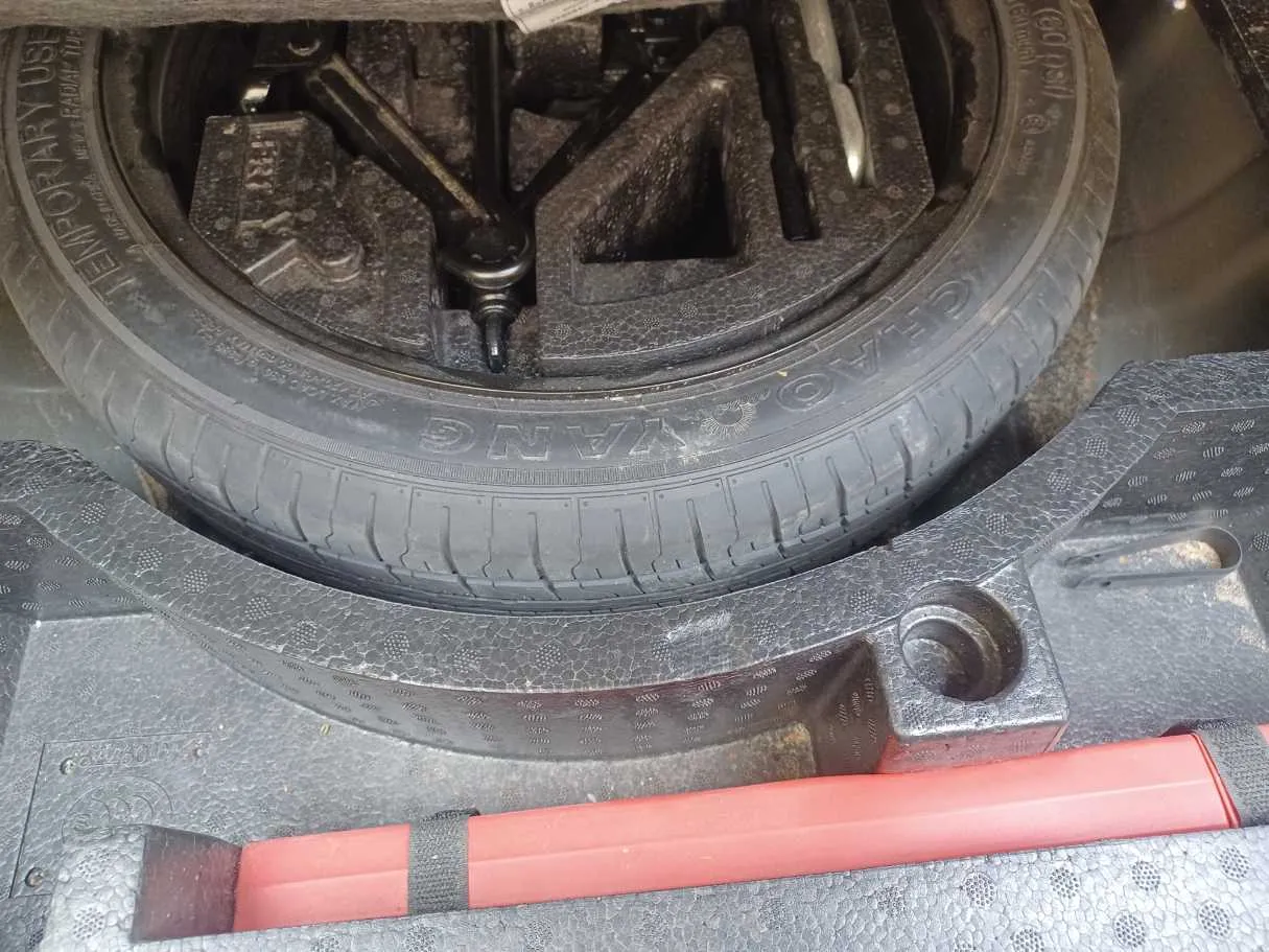 Car image 22