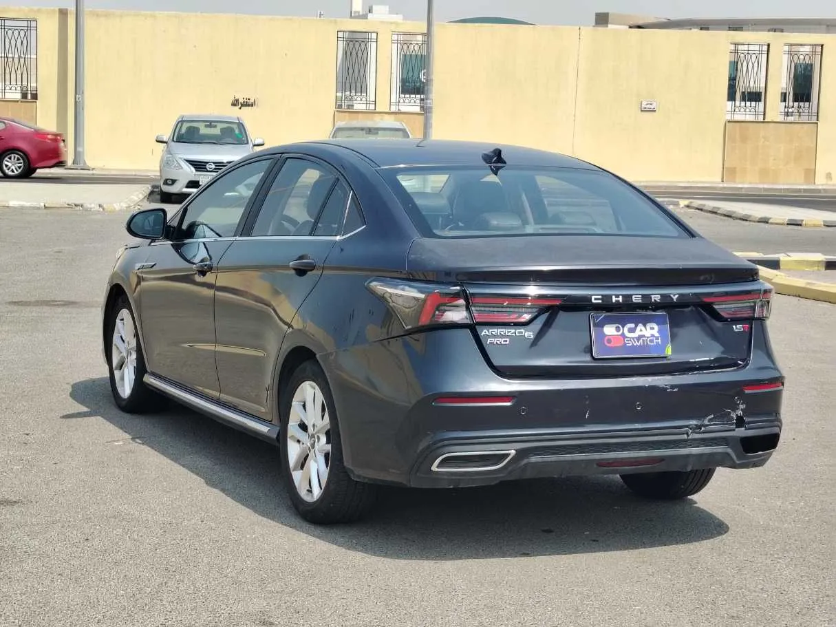 Car image 7