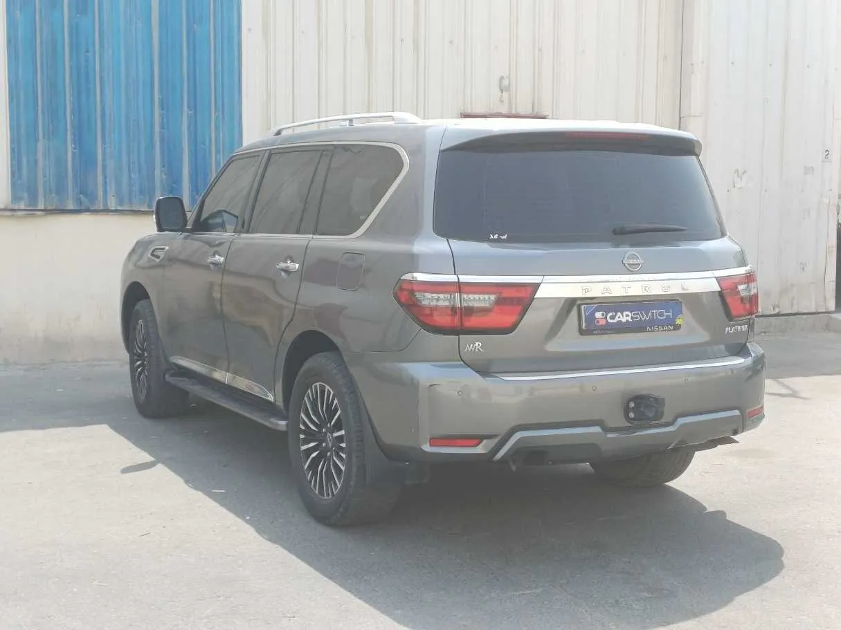 Car image 5