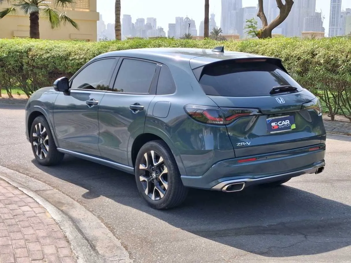 Car image 7
