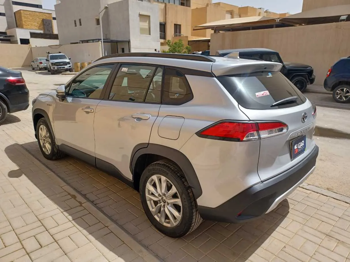 Car image 7
