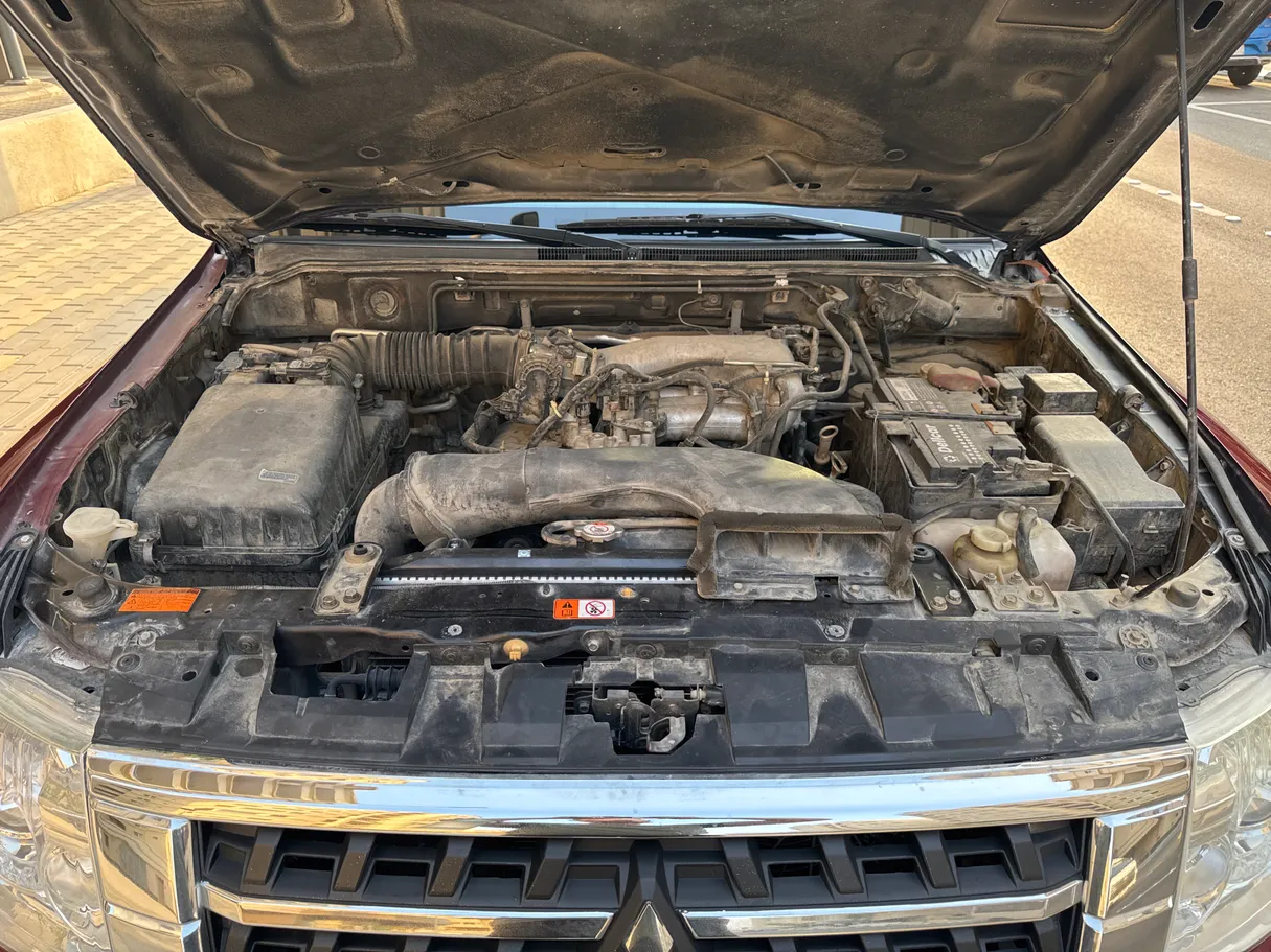 Car image 10