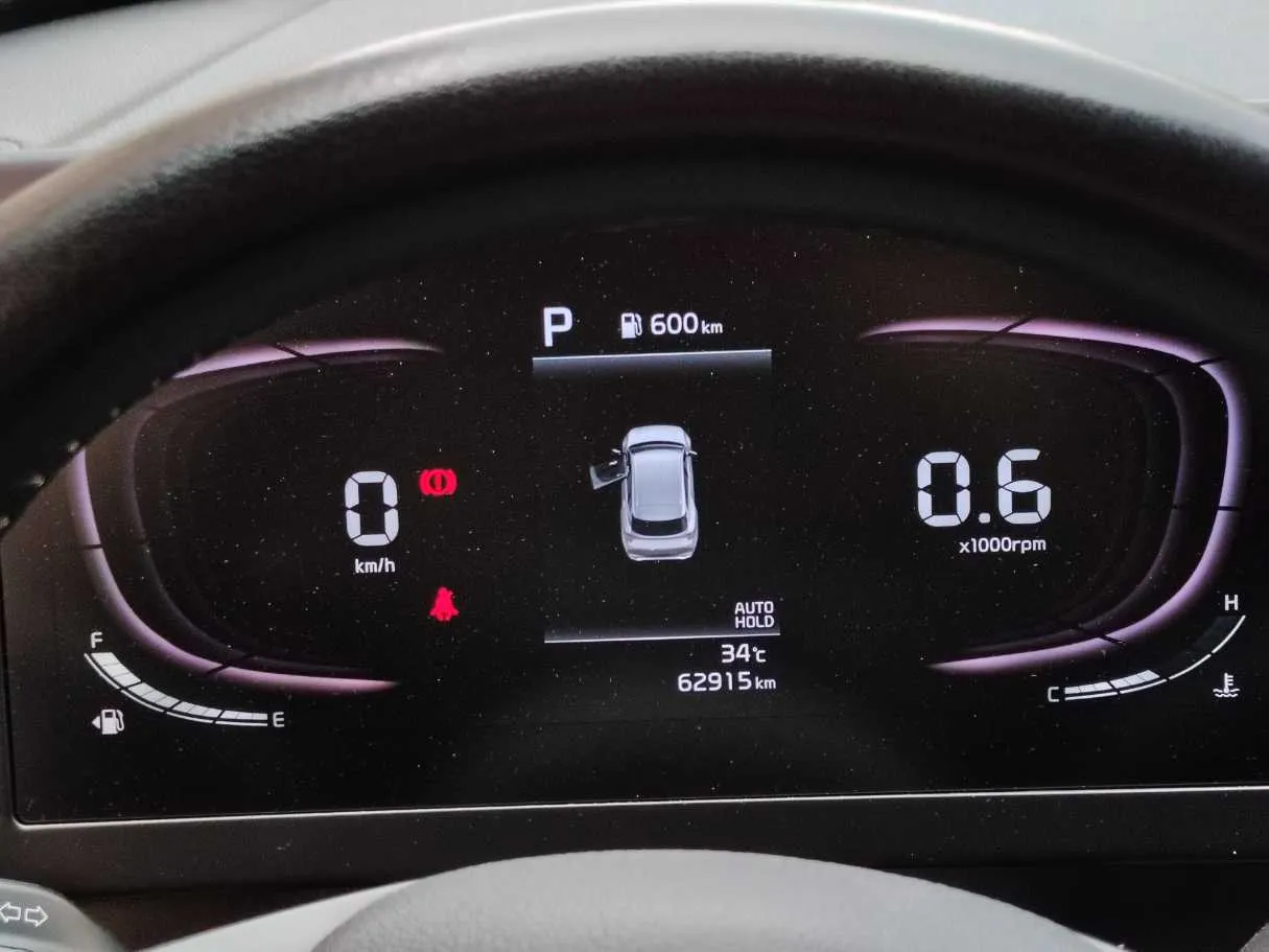 Car image 25