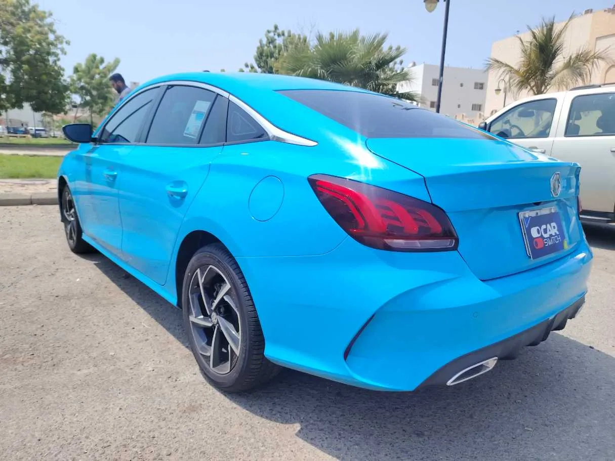 Car image 7