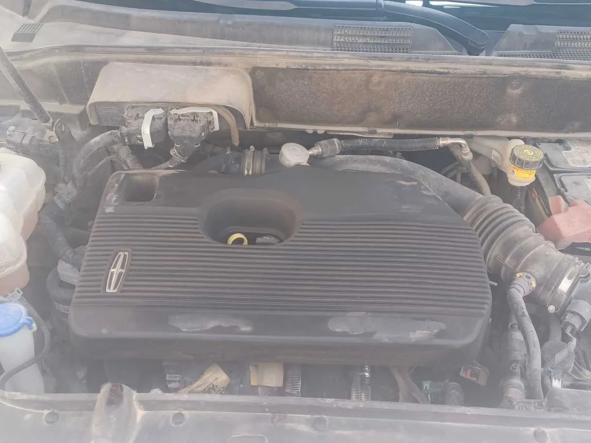 Car image 23