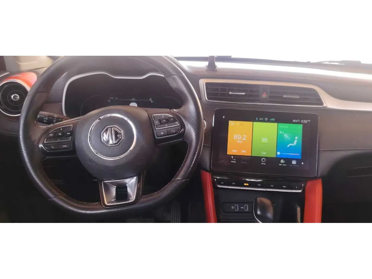 Car image 19