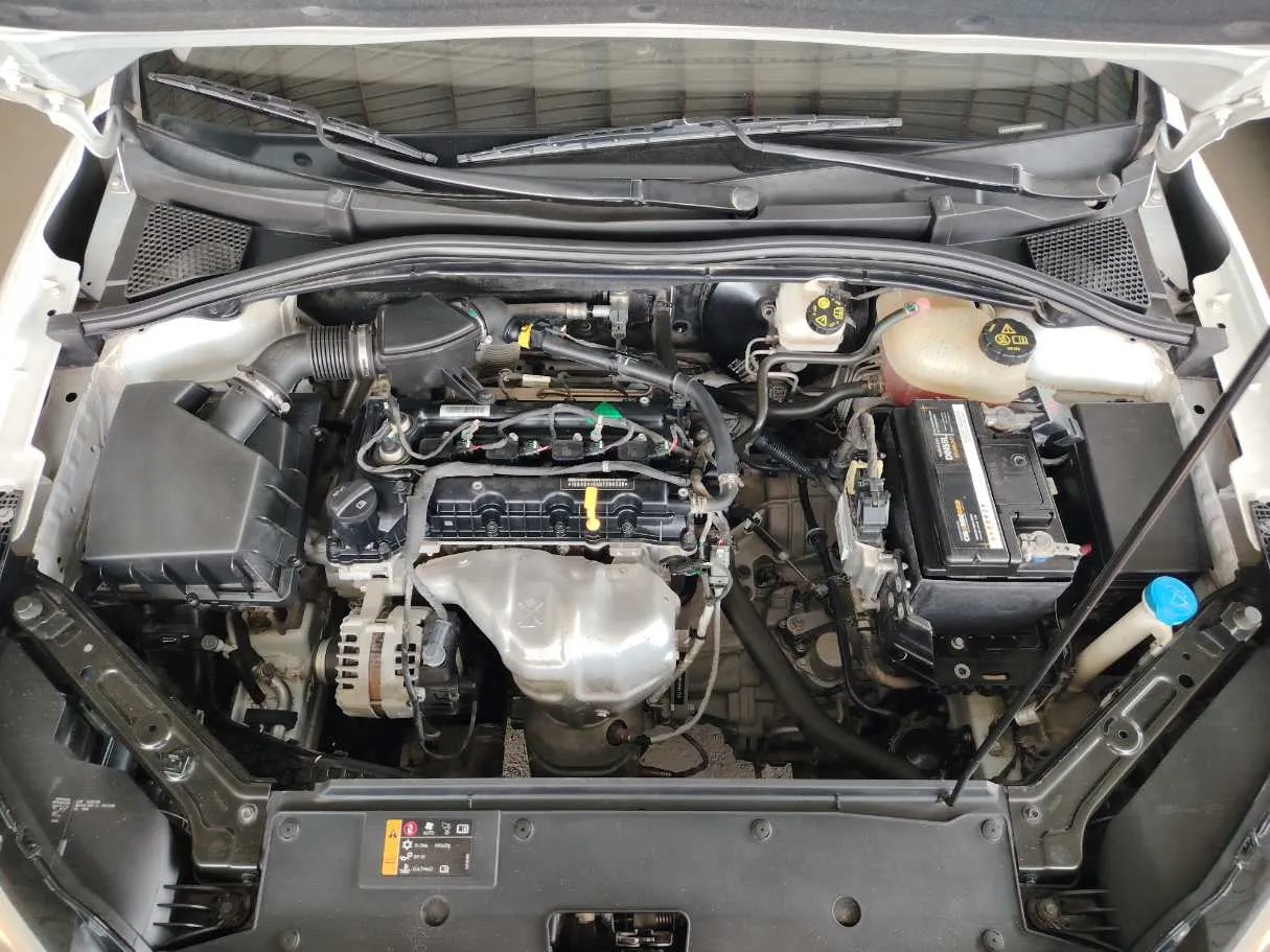Car image 28