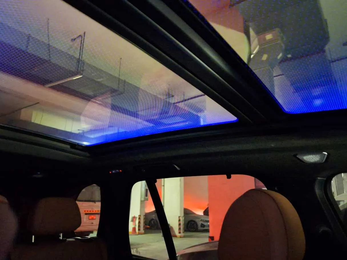 Car image 22