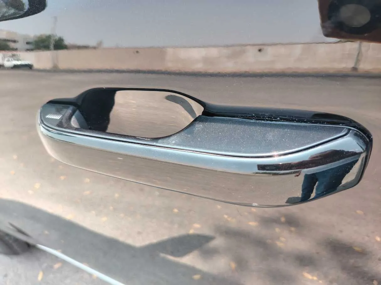 Car image 34