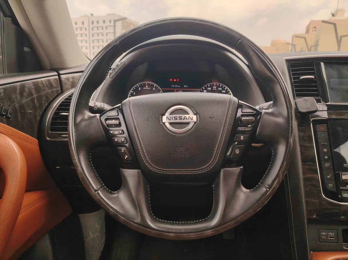 Car image 23