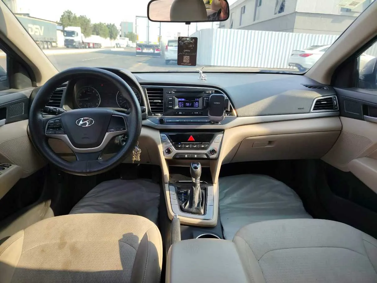 Car image 23