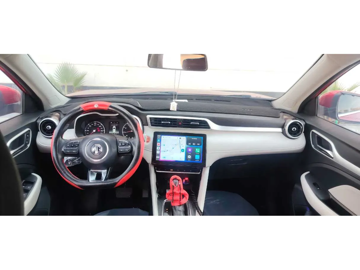 Car image 16