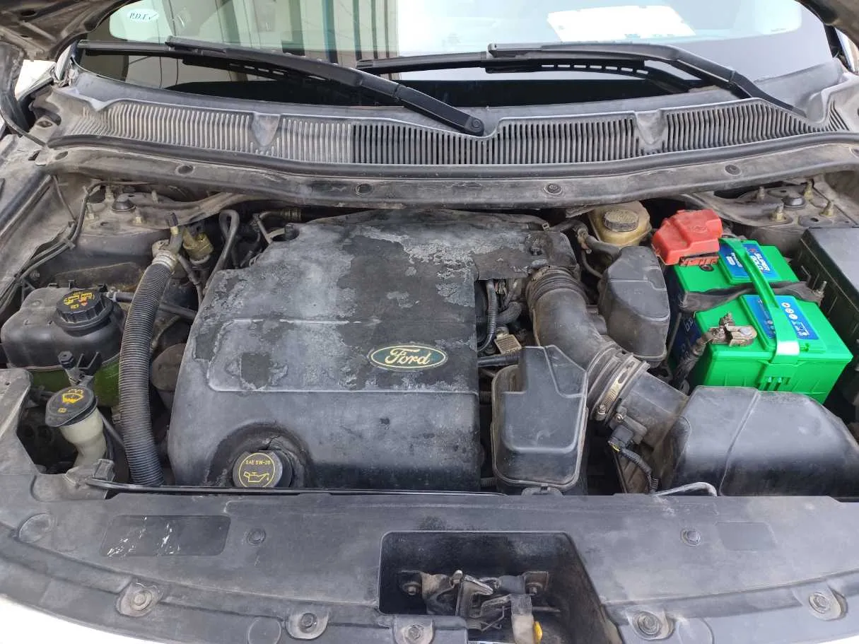 Car image 23