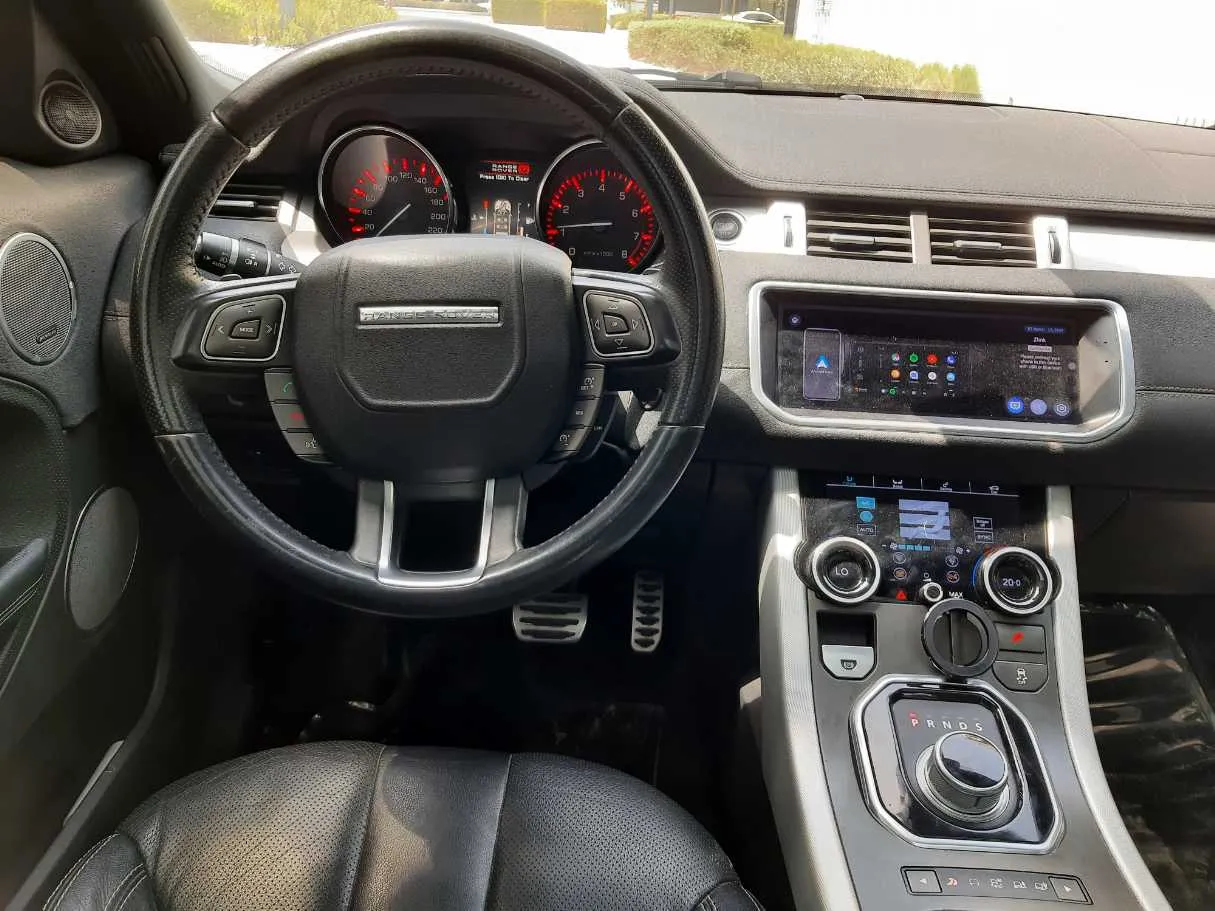 Car image 15